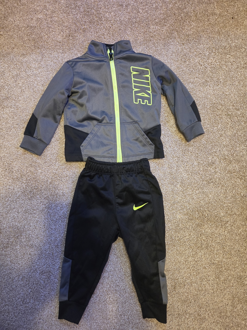 Kids Nike Tracksuit